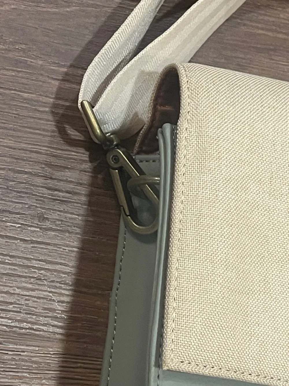Epic Laptop beige & gray bag with adjustable strap unisex business travel work